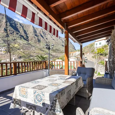 Home2book Valley Views & Private Terrace Holiday home
